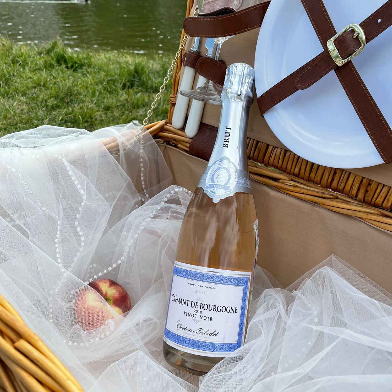 Игристый Cremant de Bourgogne - прекрасная альтернатива шампанскому!